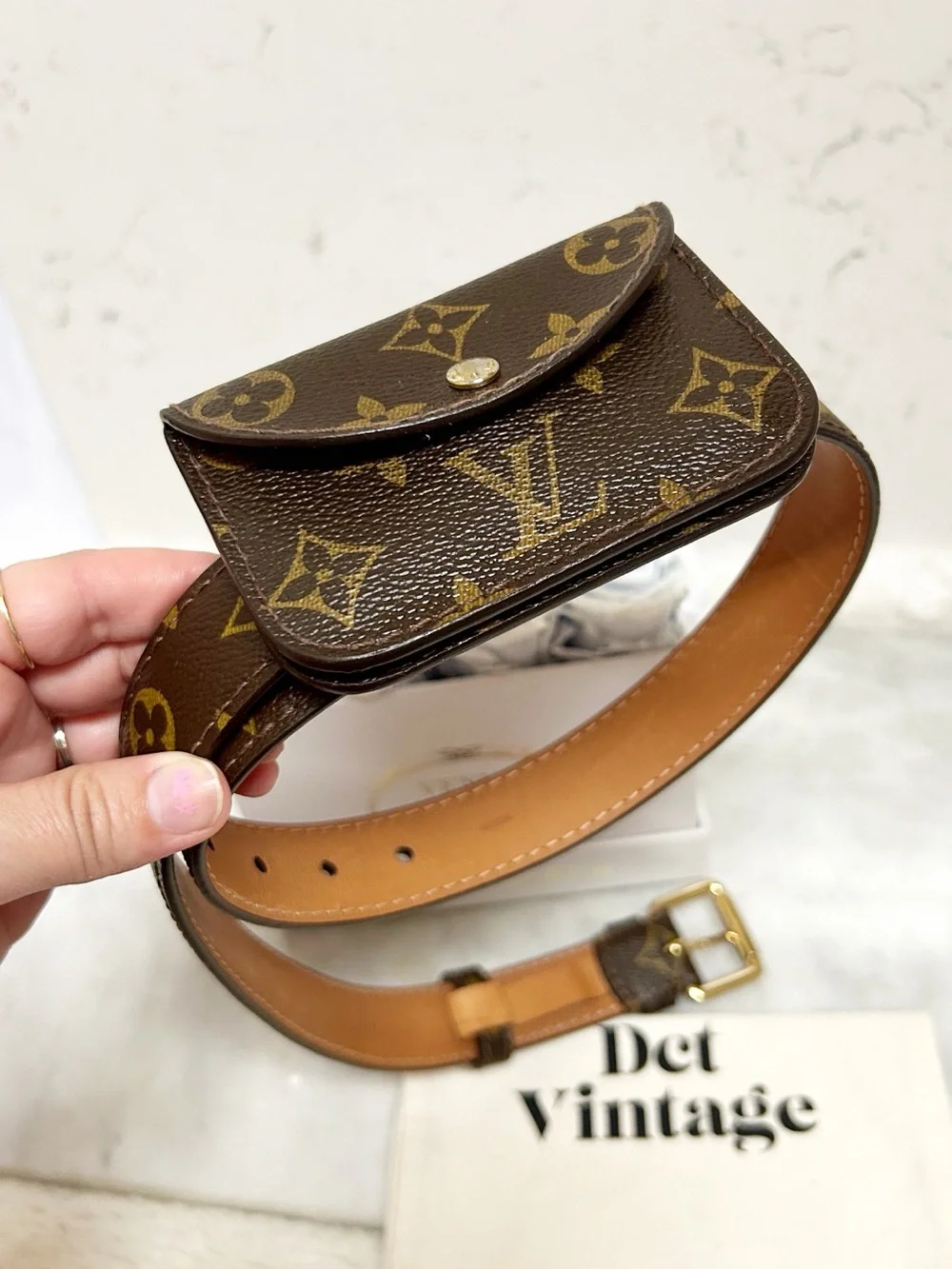 Authentic Louis Vuitton Ceinture Monogram Pochette Belt / Bum Bag
